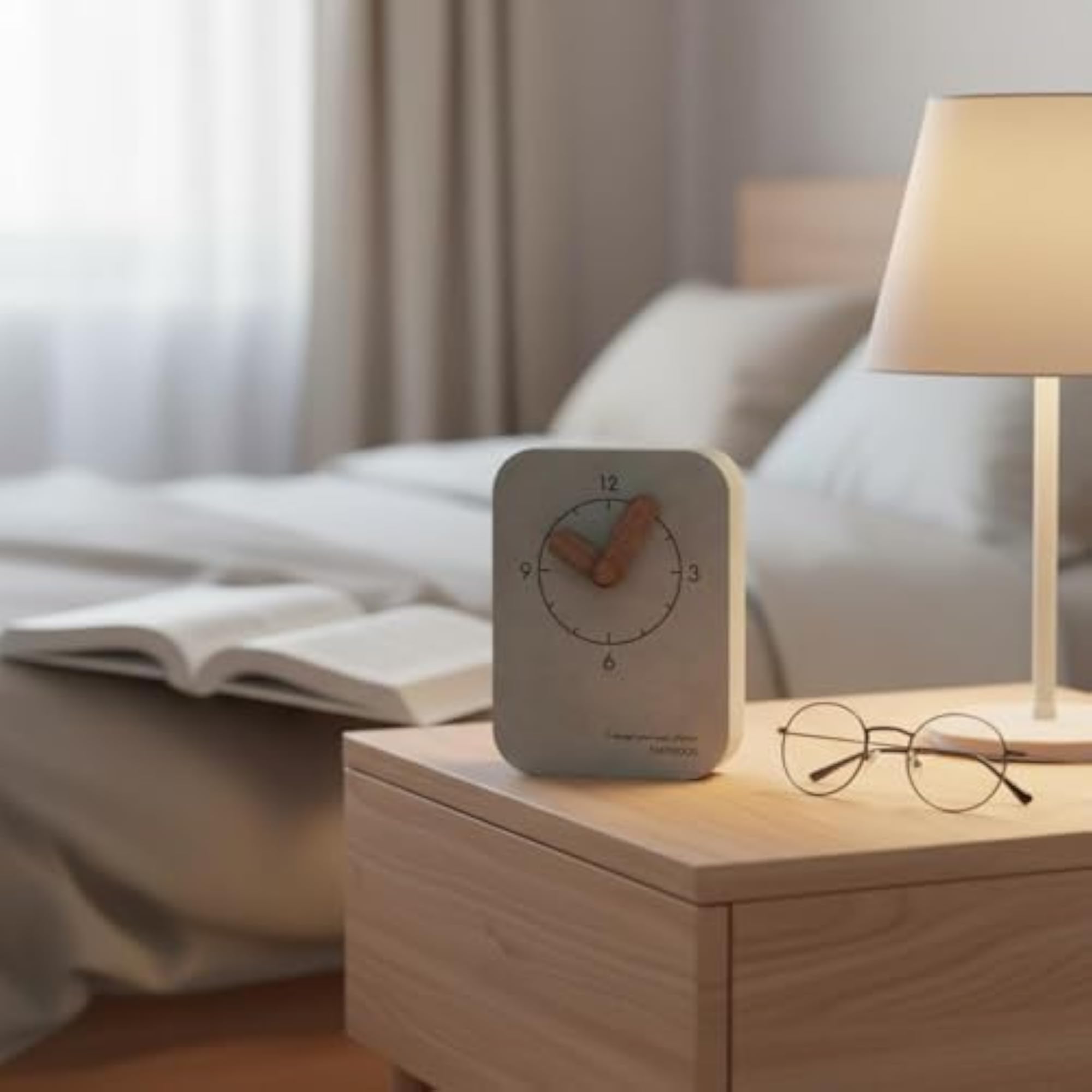 Minimalist Eco-Friendly Silent Desk Clock, Green
